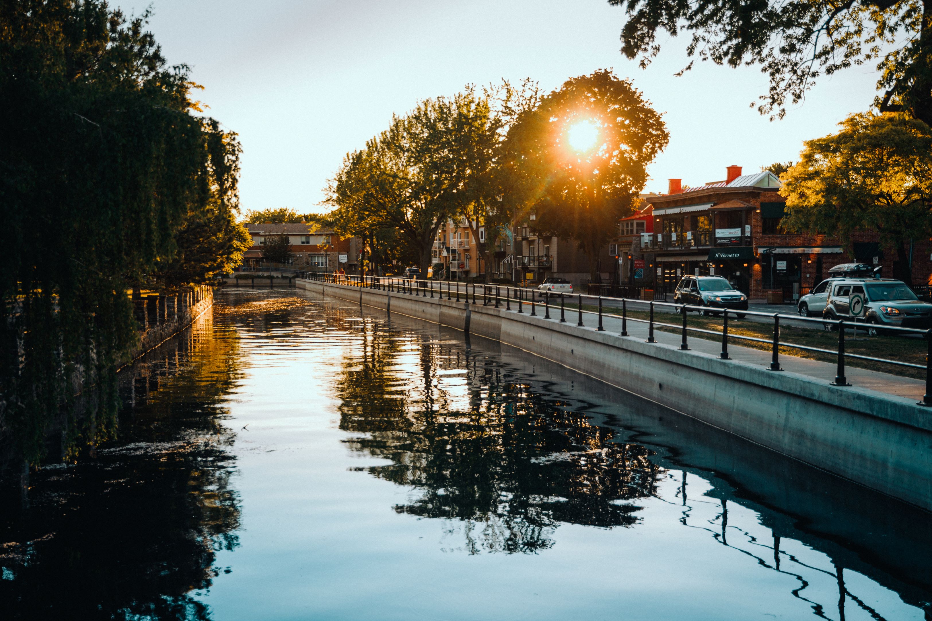 Piste cyclable et canal Lachine.jpg (1.12 MB)